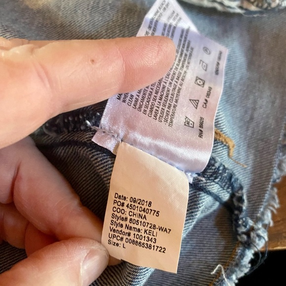 🔥Vintage America Raw Hem Belted Keli Jean Jacket🔥  NWOT - Picture 10 of 13